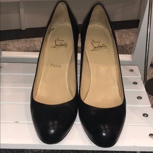 Christian Louboutin Mid heel pump size 40.5